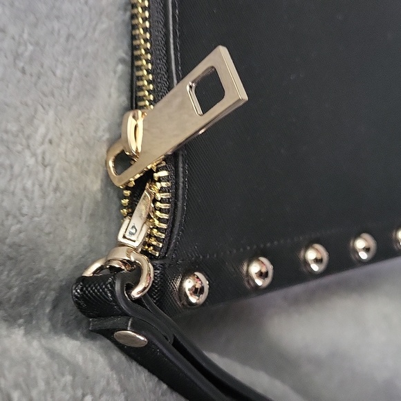 White House Black market Floral clutch - Picture 3 of 7